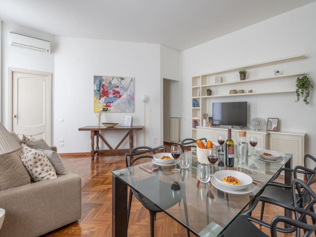 The Best Rent - Gorgeous Two-Bedroom Apartment In Porta Nuova District 米兰 外观 照片